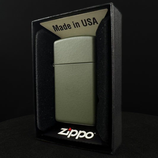 Zippo upaljač "Zeleni Slim" s gravurom