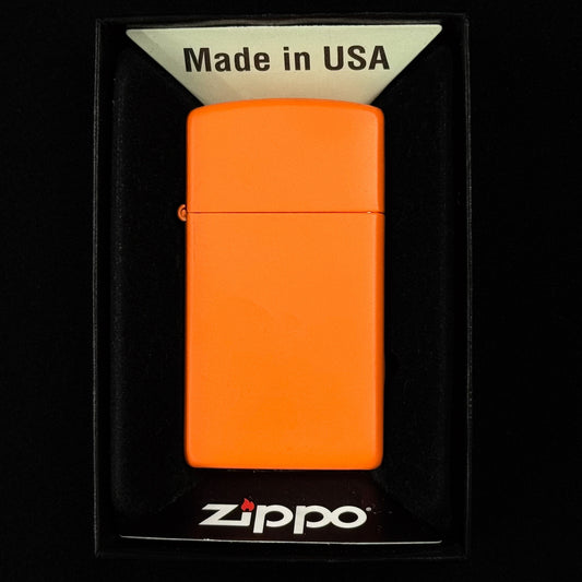 Zippo upaljač "Narančasti Slim" s gravurom