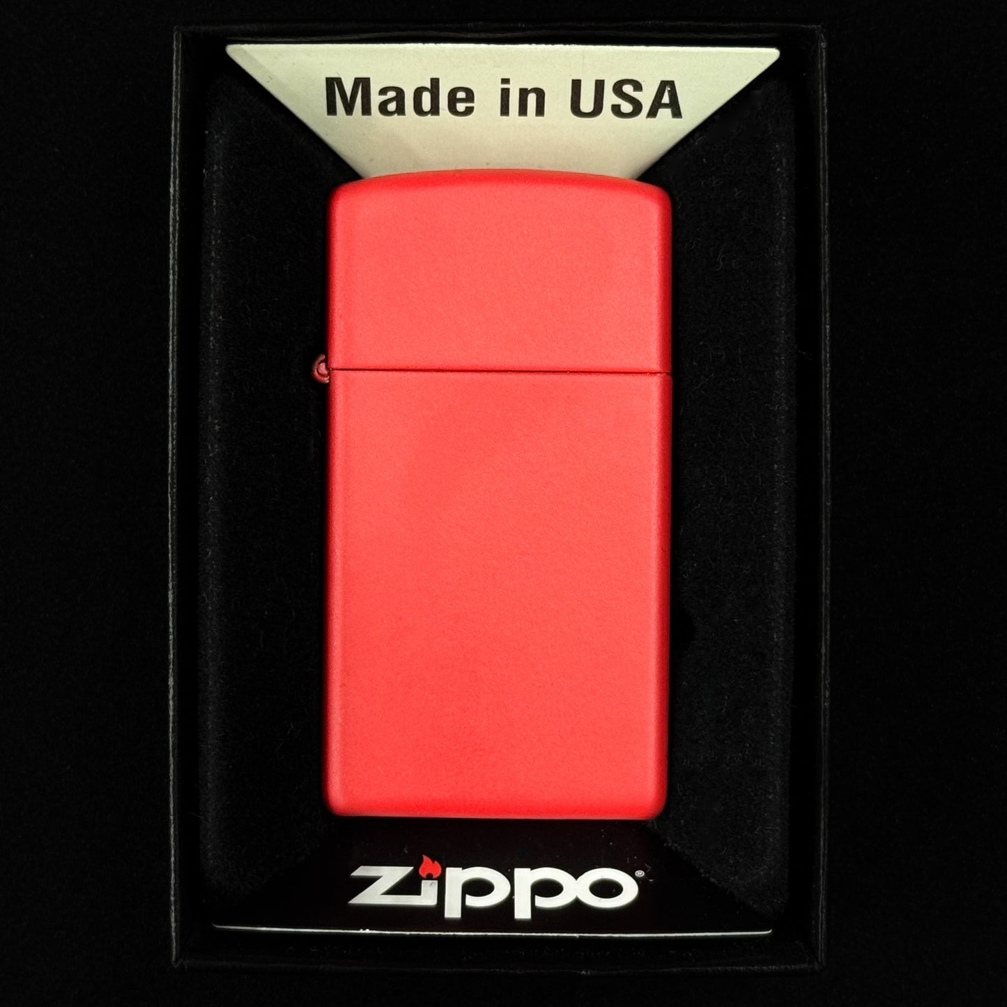 Zippo upaljač "Crveni Slim" s gravurom