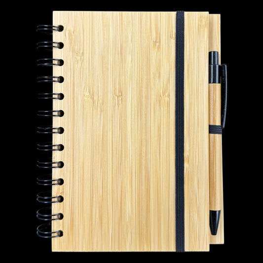 Bilježnica i olovka s gravurom